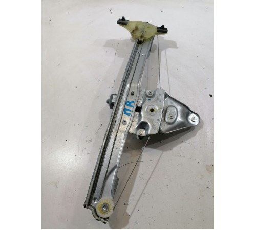 Стеклоподъемник двери задний правый