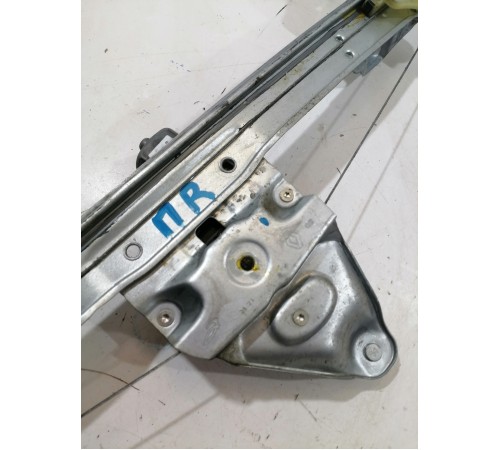 Стеклоподъемник двери задний правый