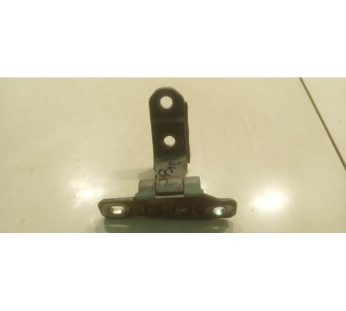 Петля двери (передняя, левая, верхняя)