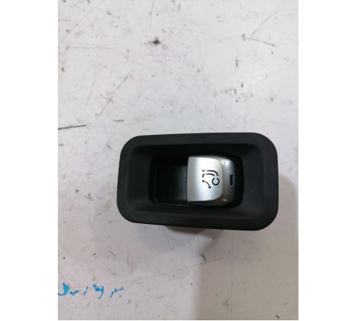 Кнопка открывания фаркопа