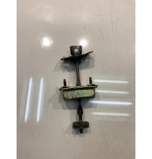 Ограничитель двери (передний, левый)