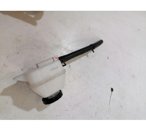 Бачок тормозной жидкости