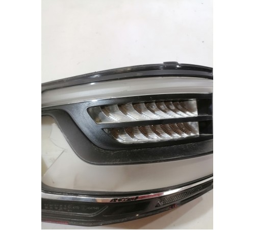 Фонарь задний левый наружный