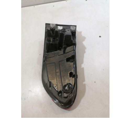 Фонарь задний левый наружный