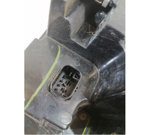 Фонарь задний левый наружный