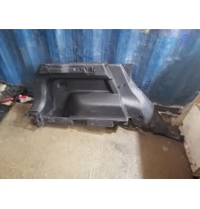 Обшивка багажника (левая)