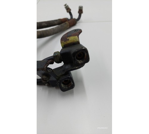 Трубки гидроцилиндра подъема кузова переднего