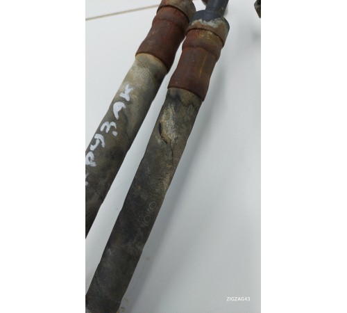 Трубки гидроцилиндра подъема кузова переднего