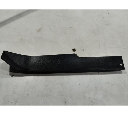 Накладка (молдинг) крыла правая