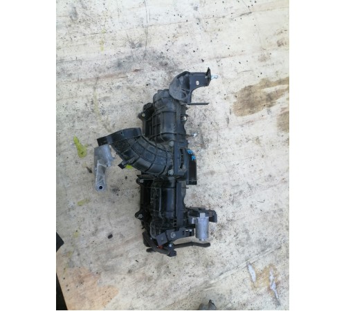 Коллектор впускной