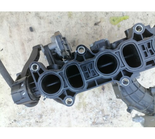 Коллектор впускной