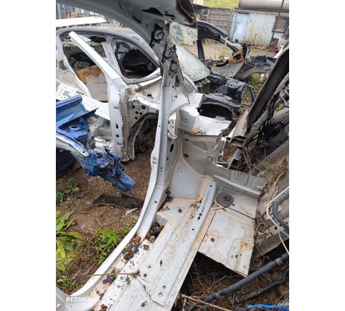 Левая сторона кузова