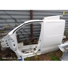 Левая сторона кузова