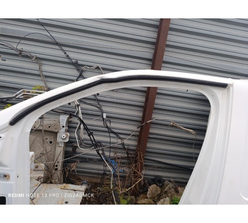 Левая сторона кузова