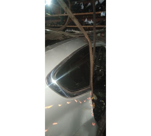 Стекло кузовное заднее правое