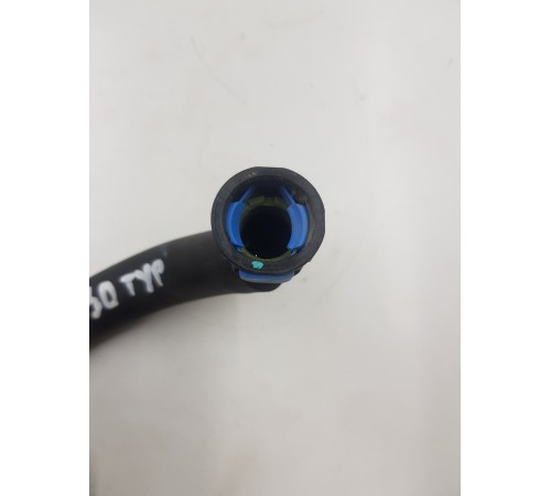 Трубка топливная