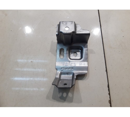 Кузовной Кронштейн Крепления Внутренней Панели Крыши