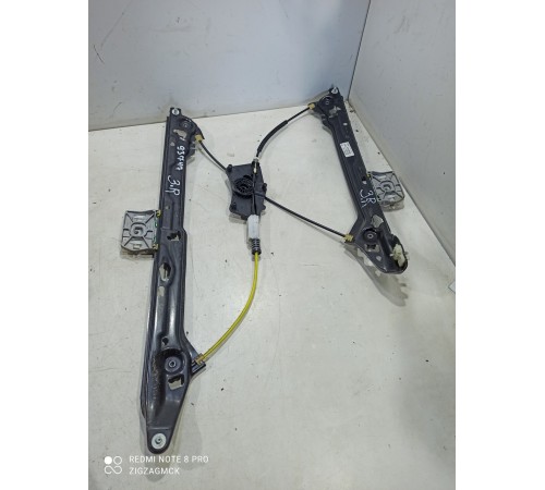 Стеклоподъемник (задний правый)