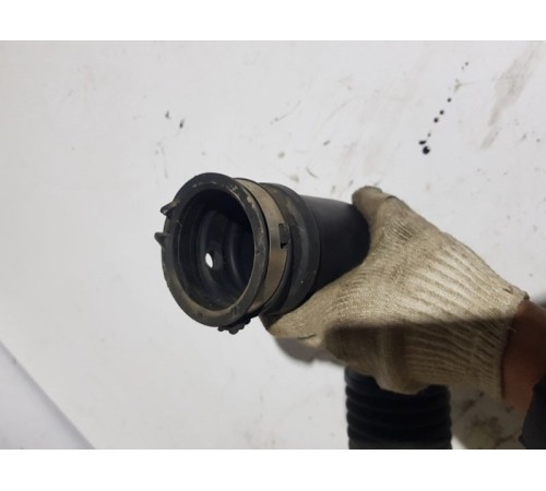 Патрубок воздушного фильтра