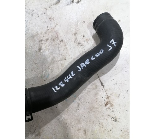 Патрубок системы охлаждения с тройником