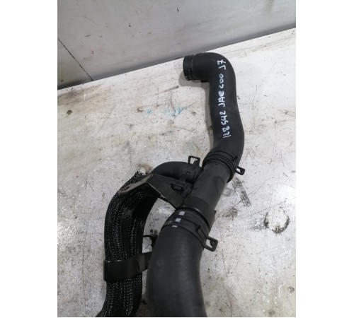 Патрубок системы охлаждения с тройником