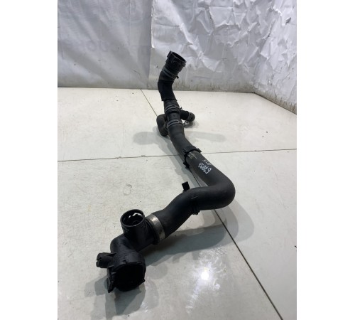 Патрубок системы охлаждения