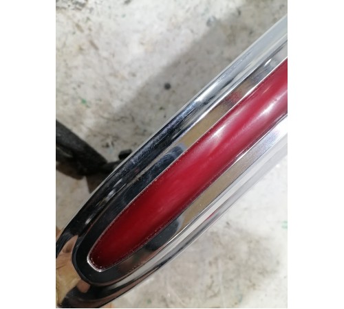 Флаговый фонарь передней решетки