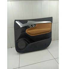 Обшивка двери передняя правая