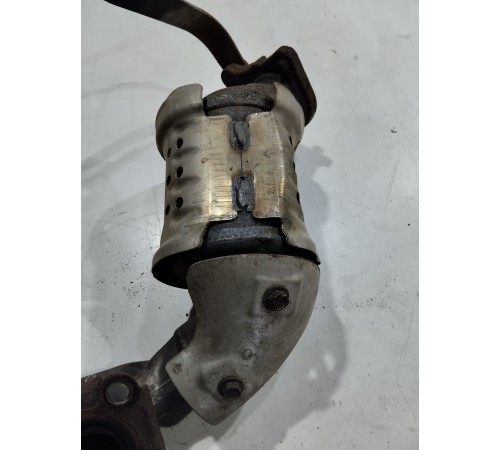 Катализатор с выпускным коллектором левый