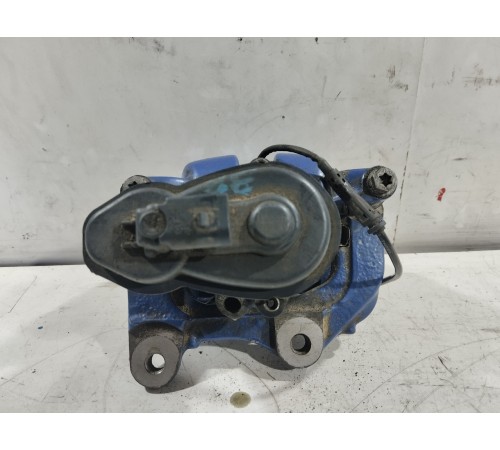 Суппорт(задний правый)