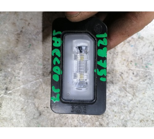 Плафон подсветки номера