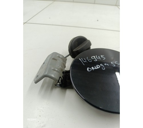 Лючок бензобака с крышкой