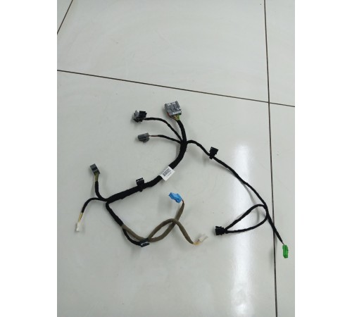 Электропроводка двери передняя левая