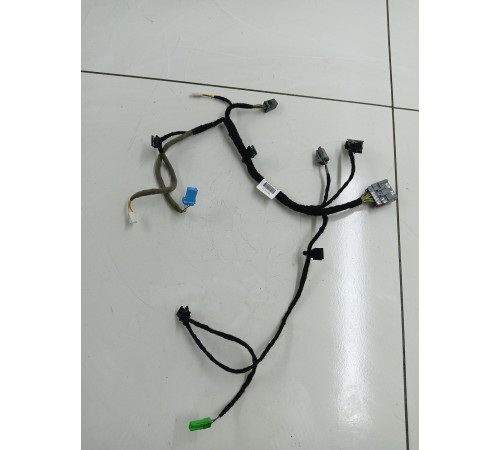 Электропроводка двери передняя левая