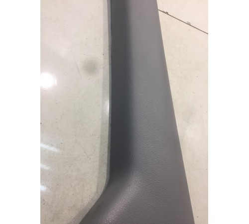 Обшивка стойки (передняя, левая)