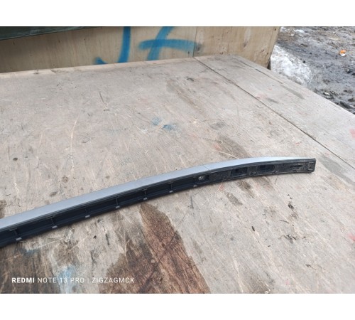 Рейлинг крыши левый