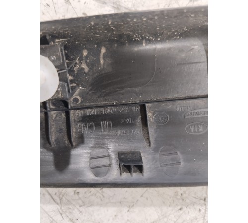 Обшивка крышки багажника