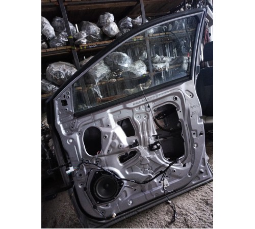 Дверь передняя правая