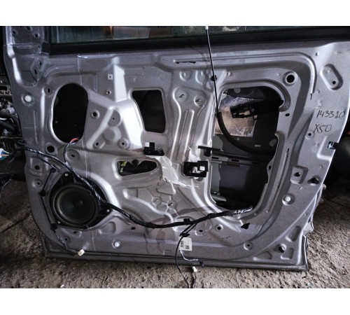 Дверь передняя правая