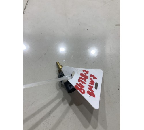 Датчик температуры охлаждающей жидкости