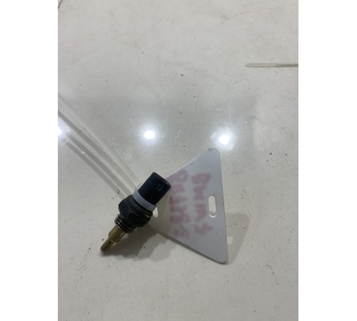 Датчик температуры охлаждающей жидкости