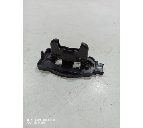 Кронштейн (правый)