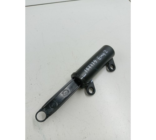 Механизм открывания бардачка