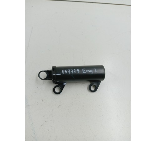 Механизм открывания бардачка