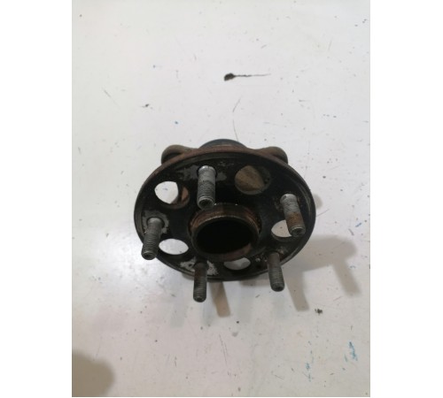 Ступица задняя левая