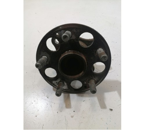 Ступица задняя левая