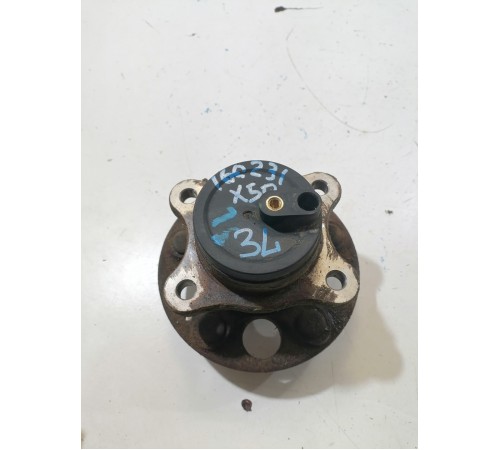 Ступица задняя левая