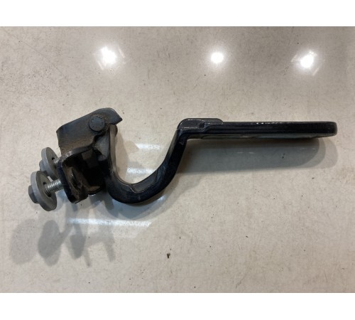 Петля багажника (правая)