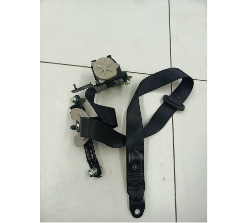 Ремень безопасности передний левый