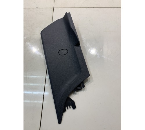 Накладка консоли (левая)